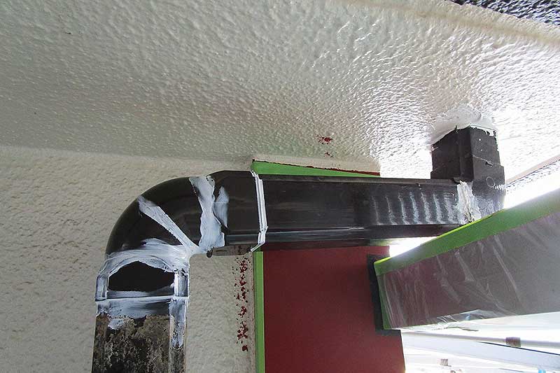 新しく縦樋の設置