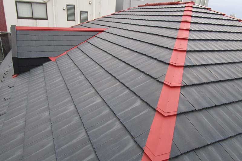 屋根棟板金の錆止め塗装