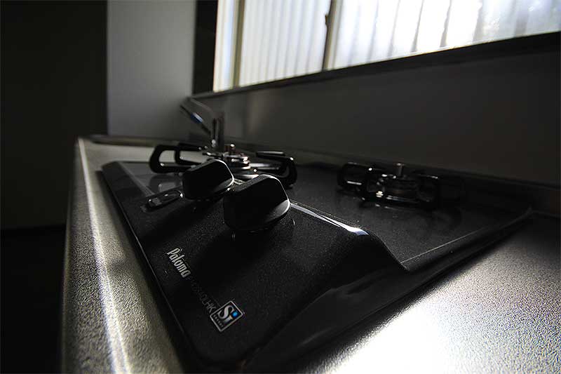 リフォーム後のキッチンガスコンロ正面