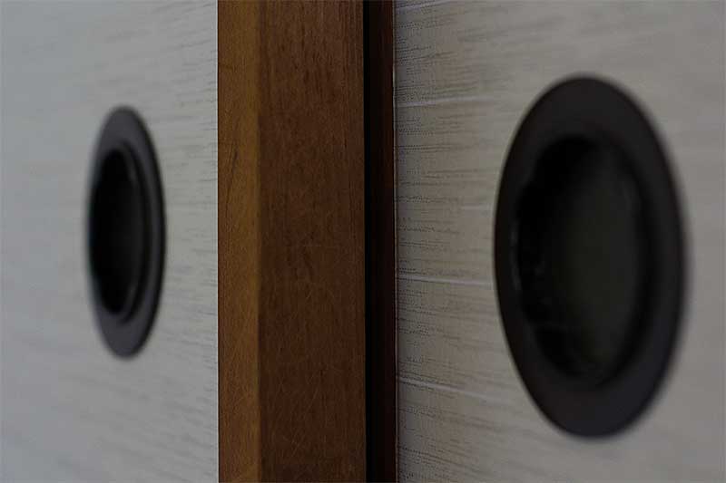 リフォーム後の和室の襖取っ手