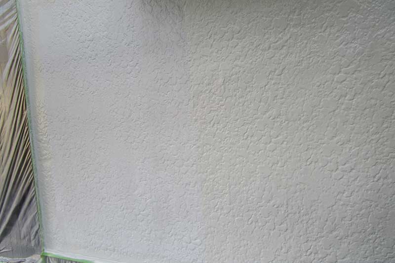 外壁の中塗り作業外壁全体