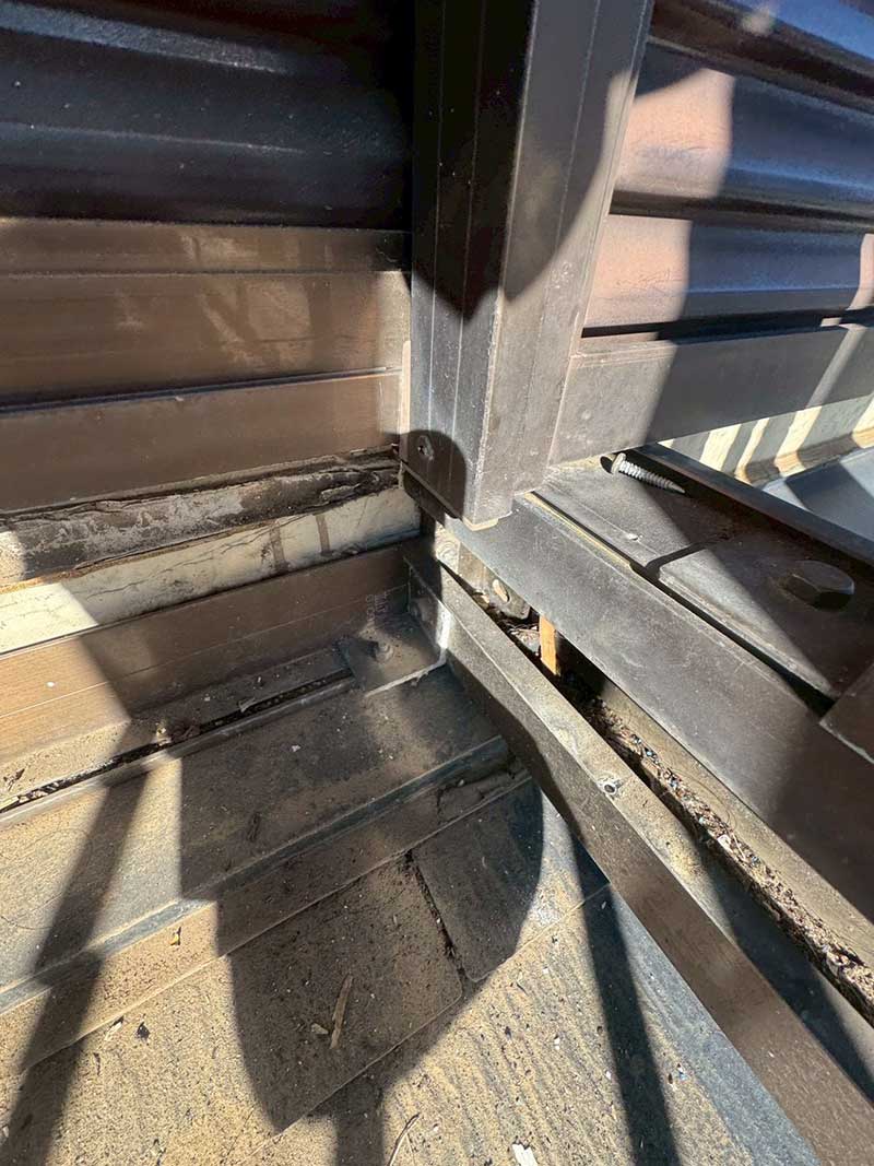 施工前のベランダ屋根