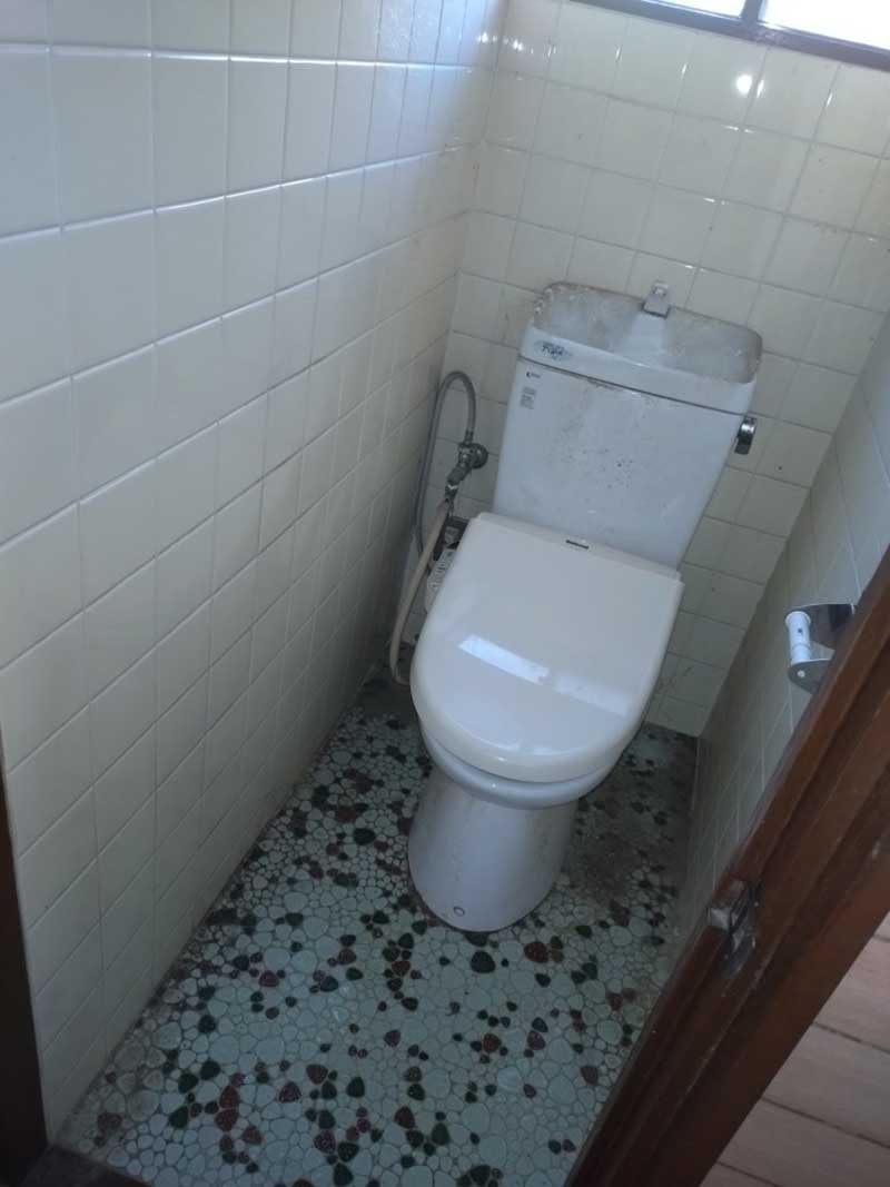 施工前のトイレ