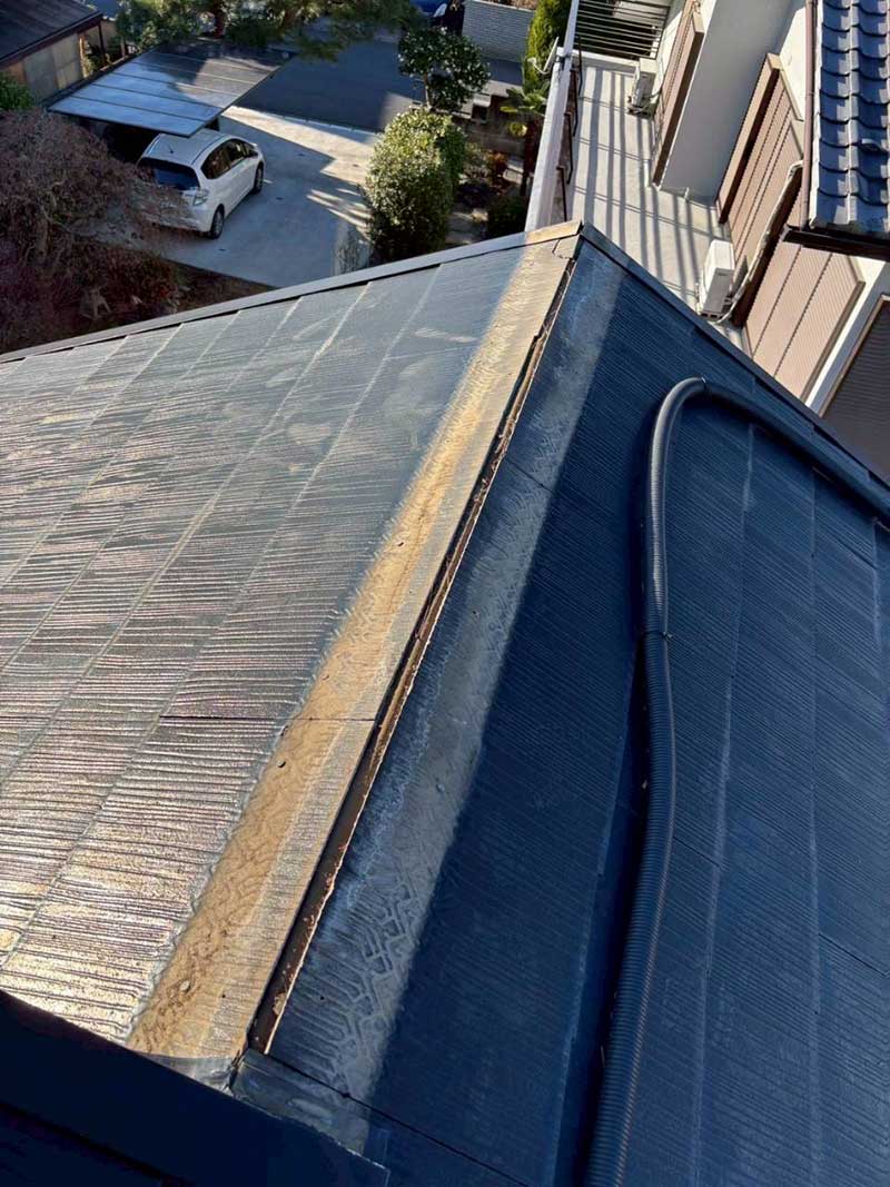 既存の棟板金と貫板の解体・撤去