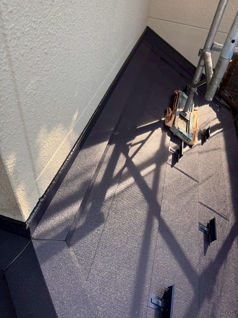 ガルバ張り込み完了後の屋根