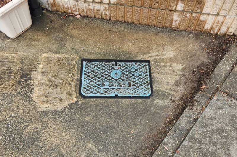 施工前の水道メーター部分