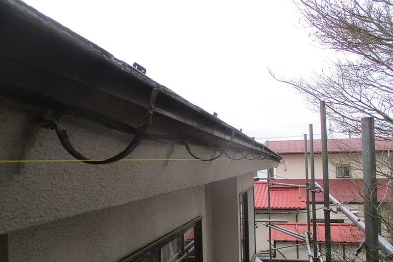 雨樋金具の勾配確認