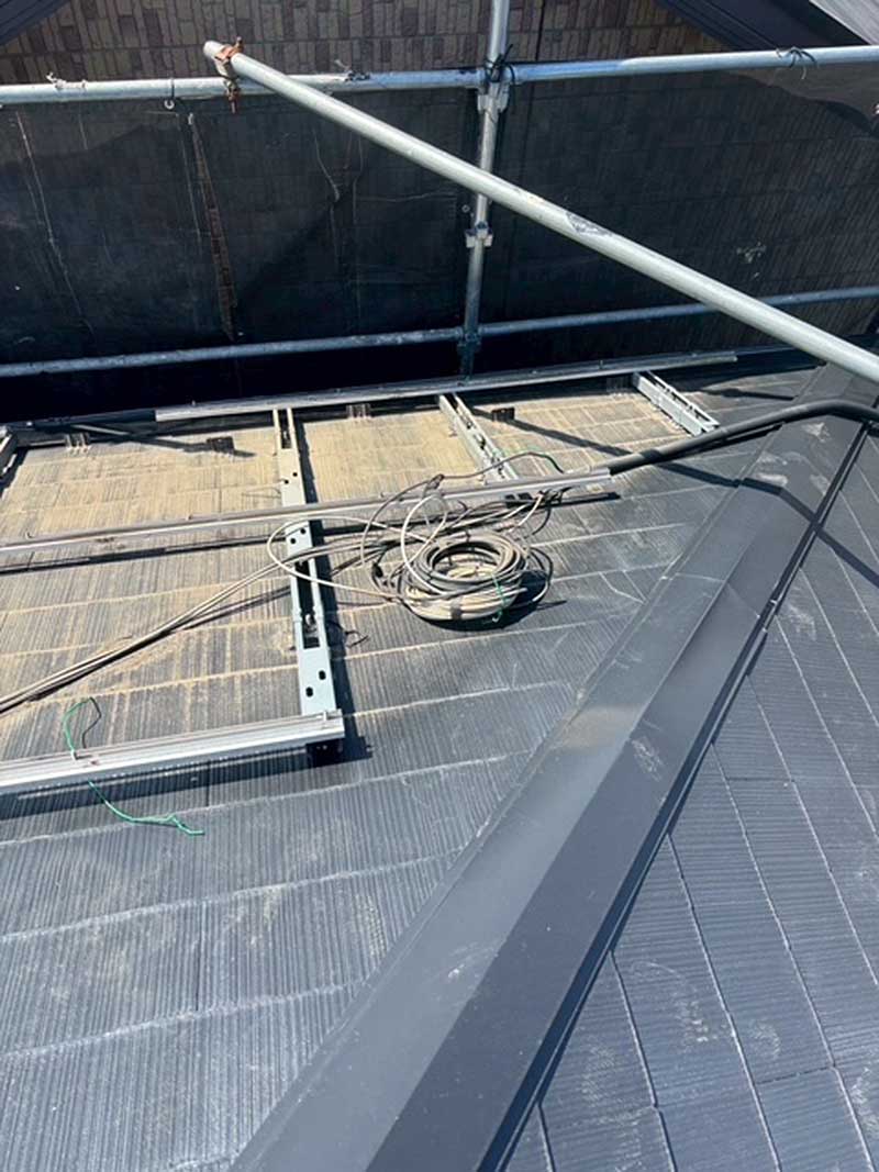 太陽光パネルを取り外した屋根