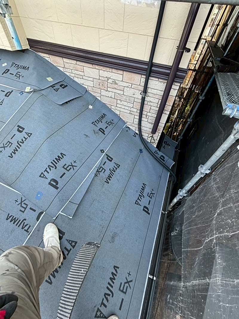 ルーフィング張り込み