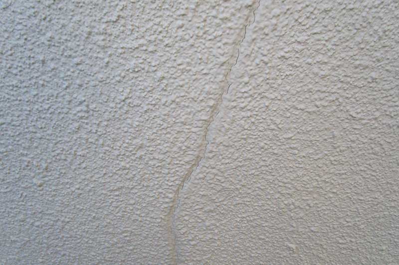 外壁の割れ