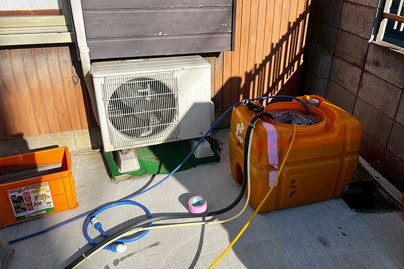 シロアリ発泡消毒