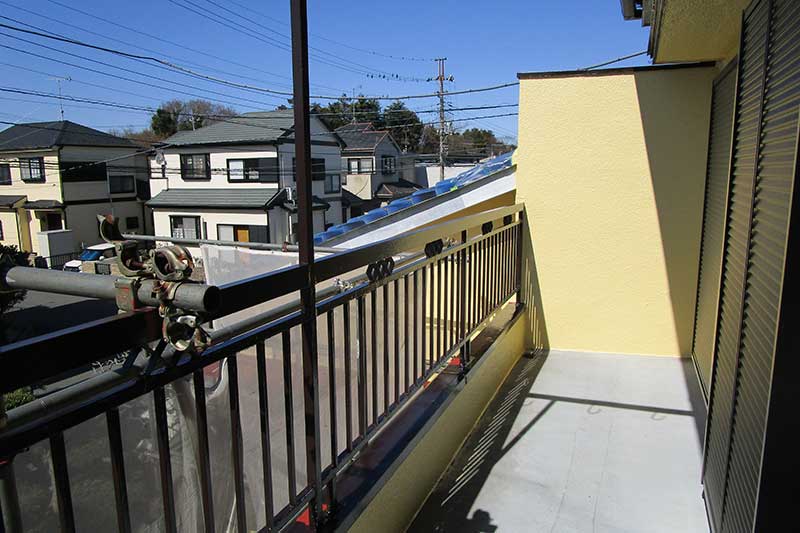 ベランダ手摺りの上塗り塗装完了