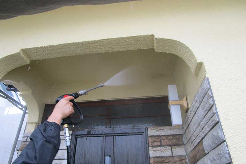 外壁の高圧洗浄