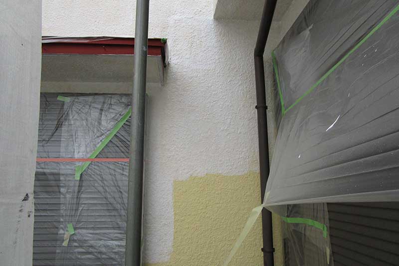 外壁の下塗り作業完了