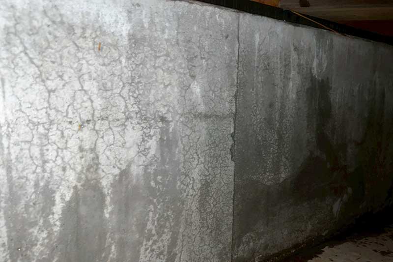 施工前の床下の基礎