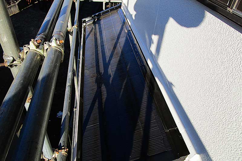 塗装後の下屋根