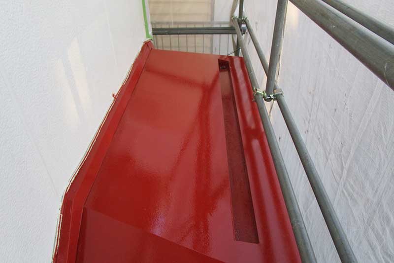 庇の錆止め塗装