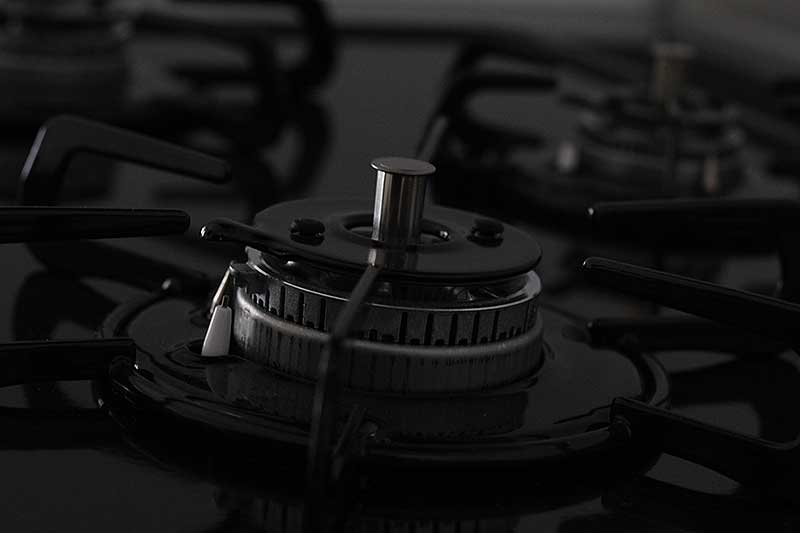 リフォーム後のキッチンガスコンロトップ