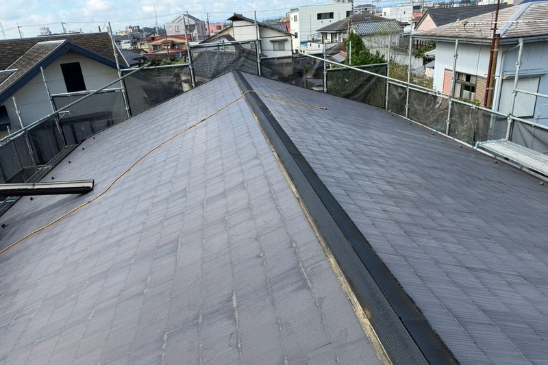 施工前の屋根の棟板金撤去