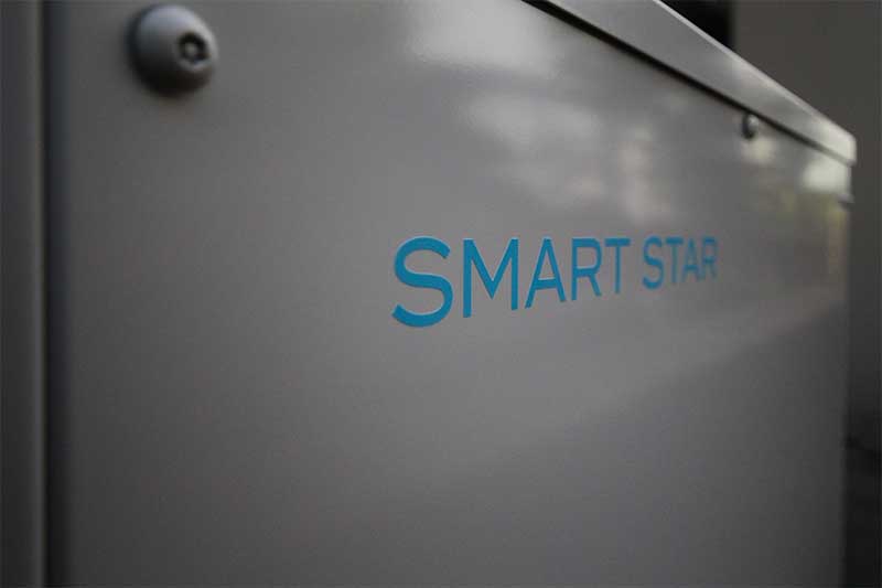 蓄電池スマートスター本体正面ロゴ